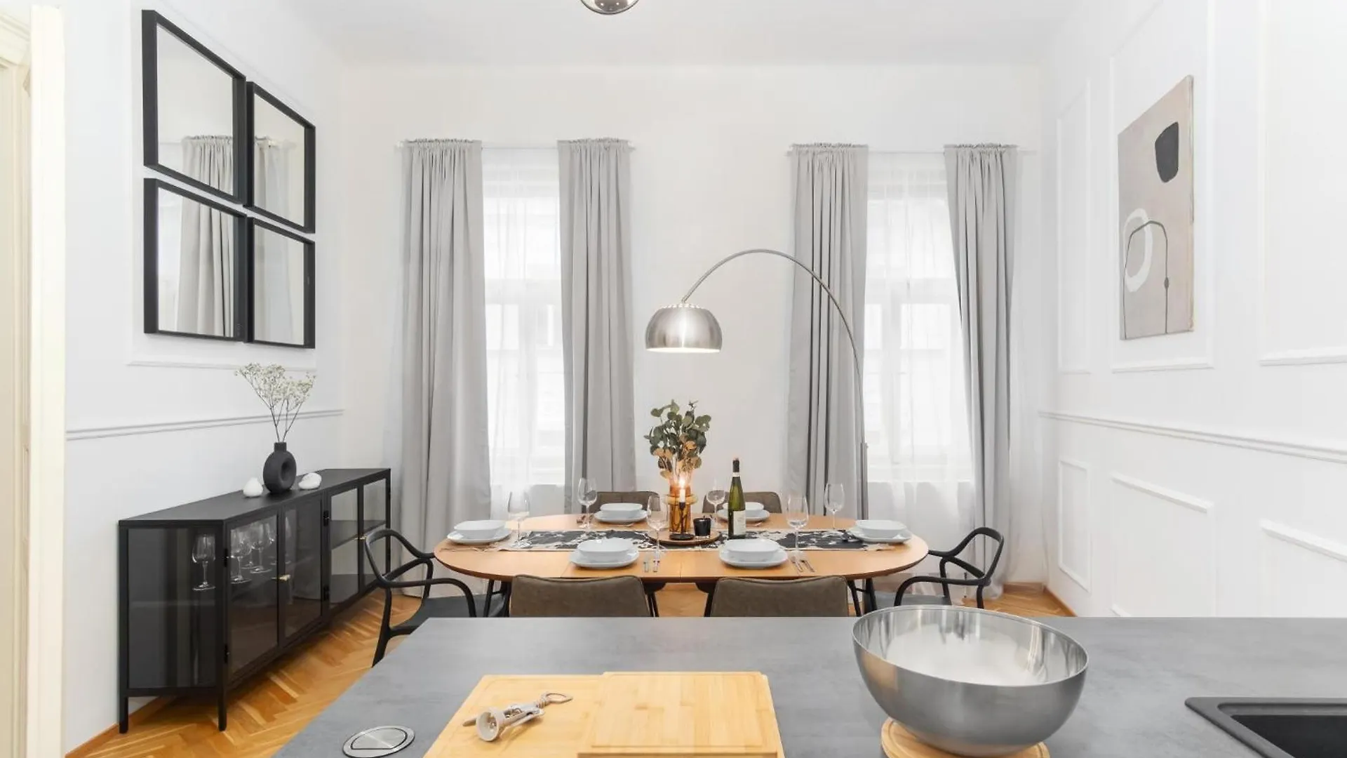 Stru House By Prague Days - Luxurious Apartments Next To National Theatre